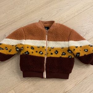 Art class toddler Sherpa size 18M